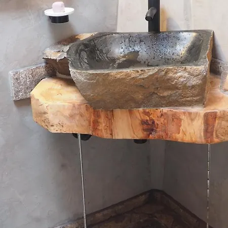 Moulin Bas, Pres De La Riviere Carnac-Rouffiac