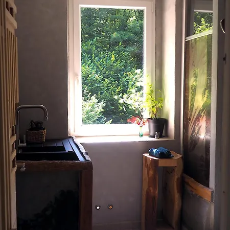 Moulin Bas, Pres De La Riviere Frühstückspension