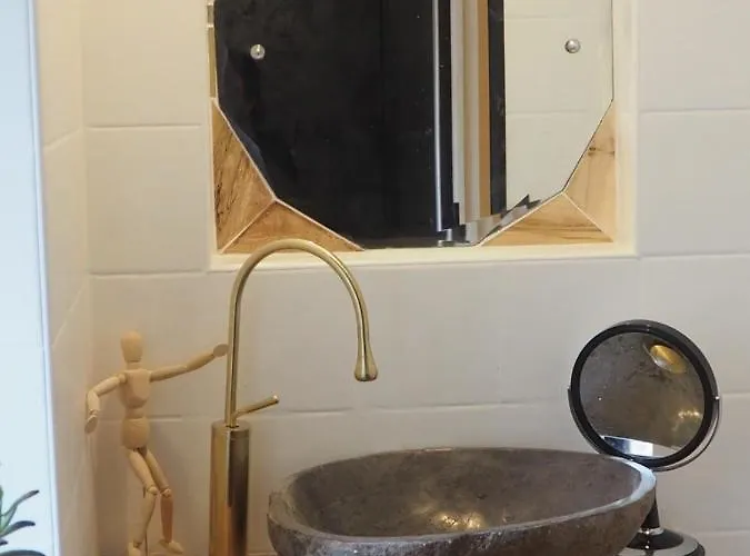 Moulin Bas, Prés De La Rivière Carnac-Rouffiac