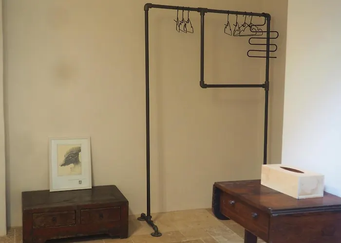 Moulin Bas, Prés De La Rivière Couette-café 3*