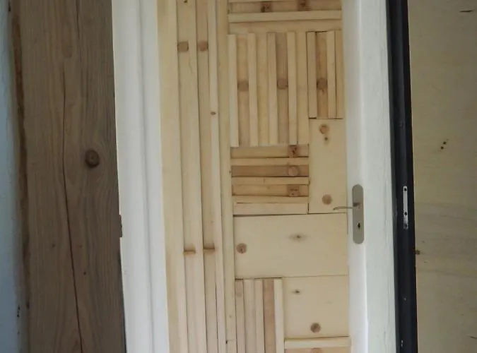 Moulin Bas, Prés De La Rivière Couette-café 3*